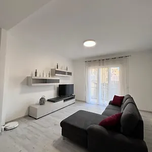 Grey House Appartamento Arezzo